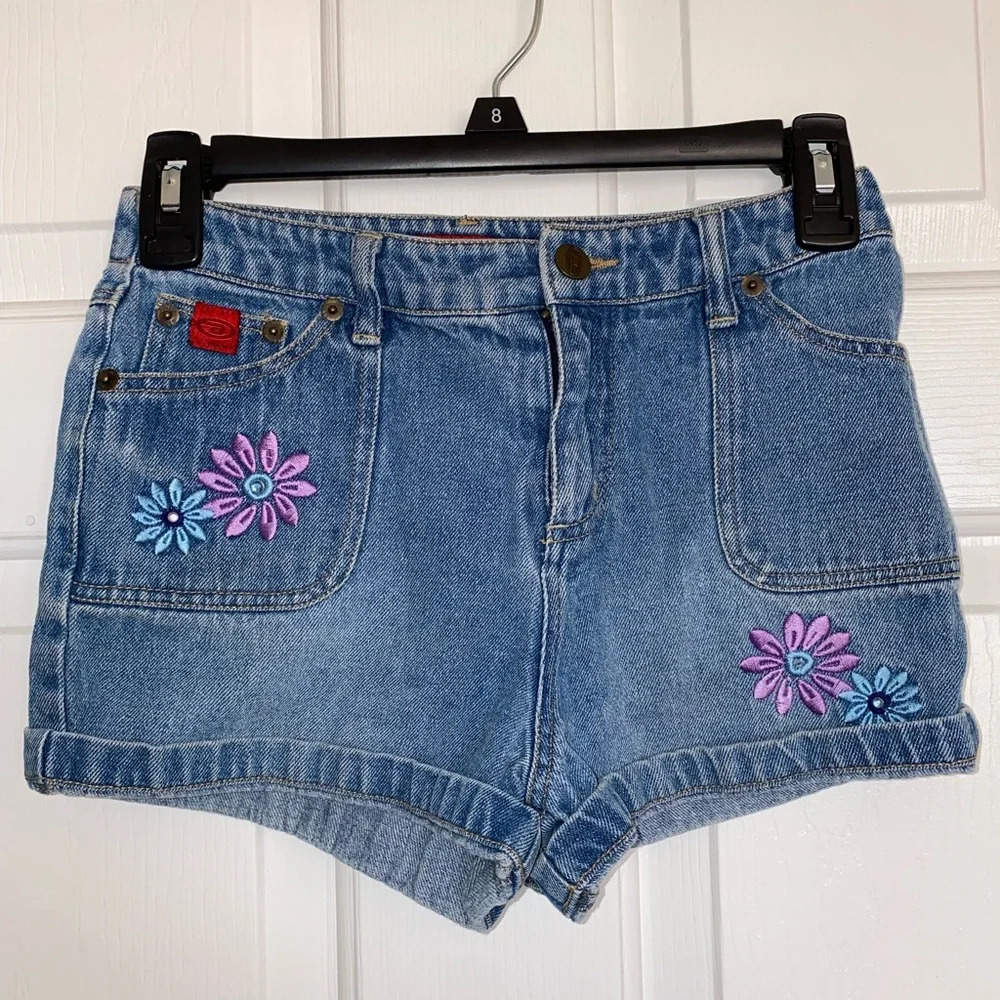 Let Me B. Vintage Floral Embroidered Jean Shorts - Picture 1 of 3